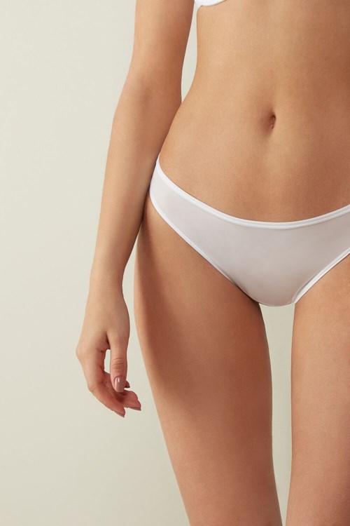 Intimissimi Brazilian Panties in Ultralight Microfiber Bílé Bílé | 7826510-ZE