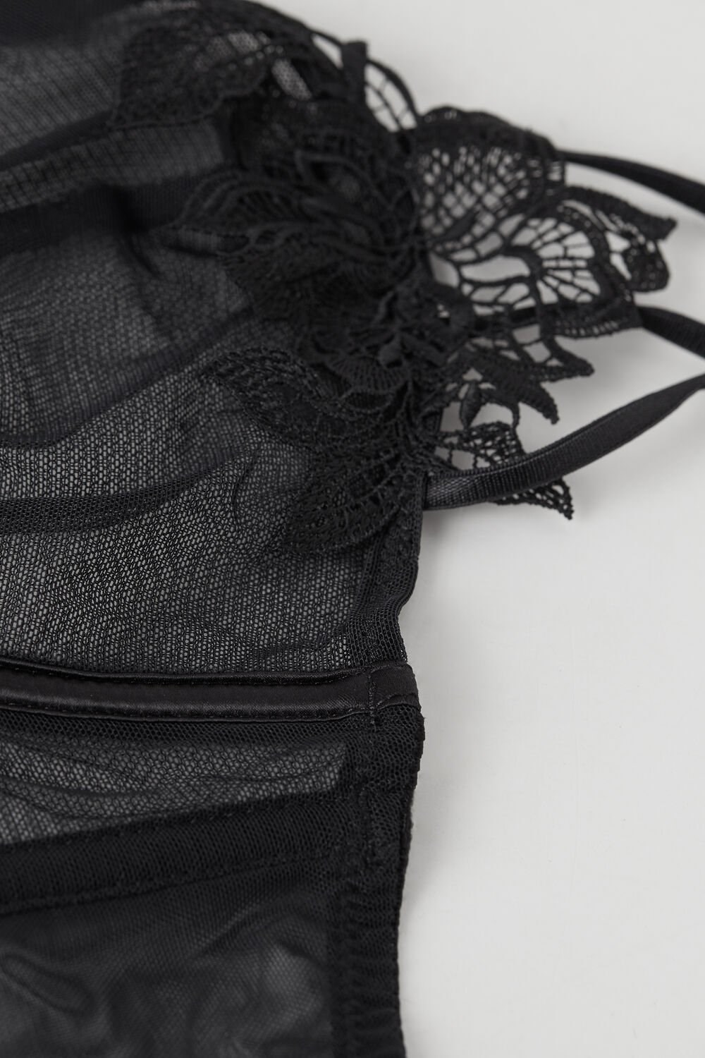 Intimissimi Layers of Lust Balconette Bra Černé Černé | 1265840-KA