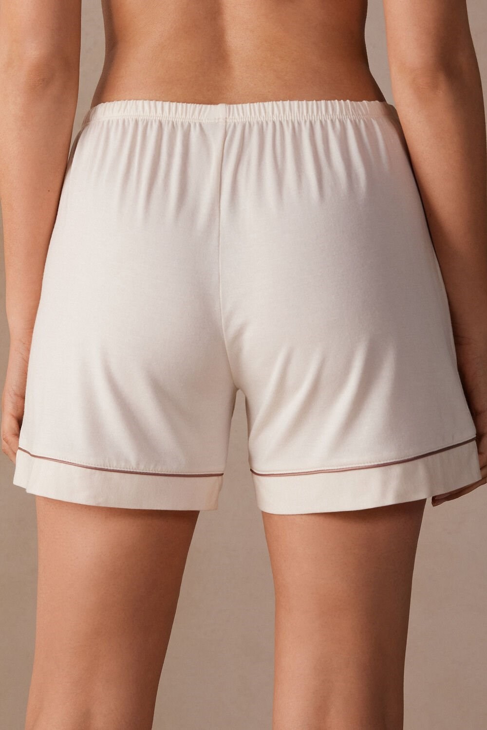 Intimissimi Modal Shorts with Contrast Trim Natural - 612i - Vanilla Ivory | 6875342-GE