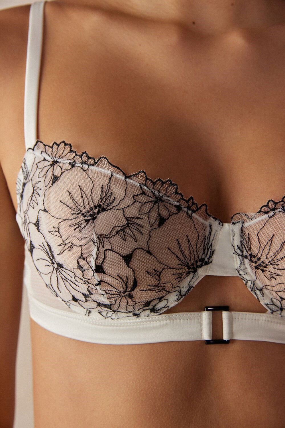 Intimissimi Pure Joy Daniela Balconette Bra Bílé Černé | 9352081-OD